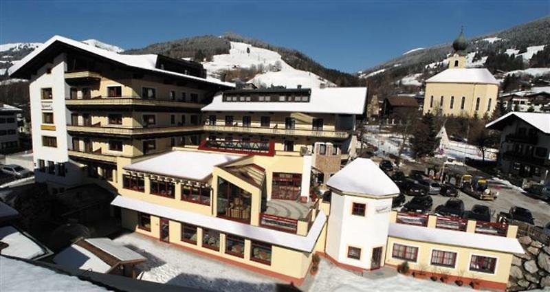 Alpinresort ValSaa – adults only