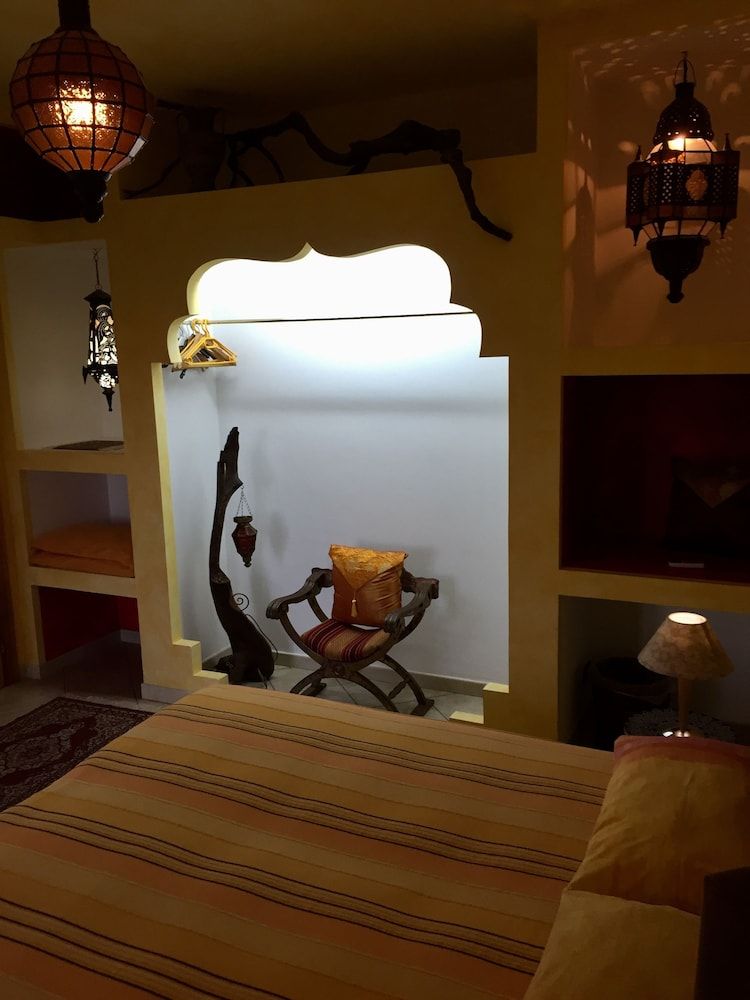 Casapuccio Bed & Breakfast Art & Redesign
