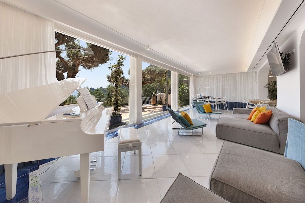 AMORE RENTALS - Villa Giove