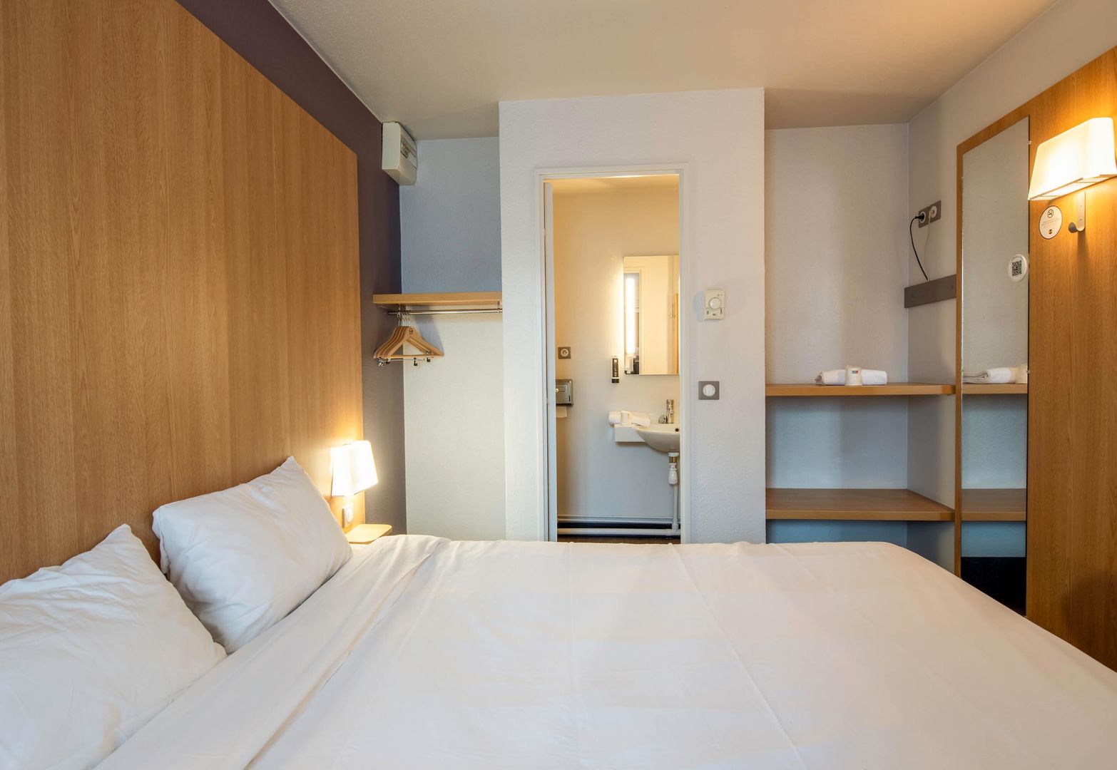 B&B HOTEL Amiens Longueau