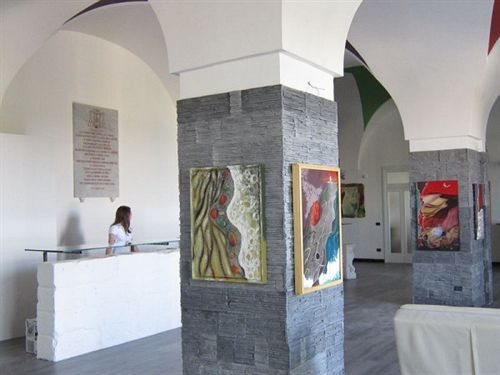 Oasis Park Hotel