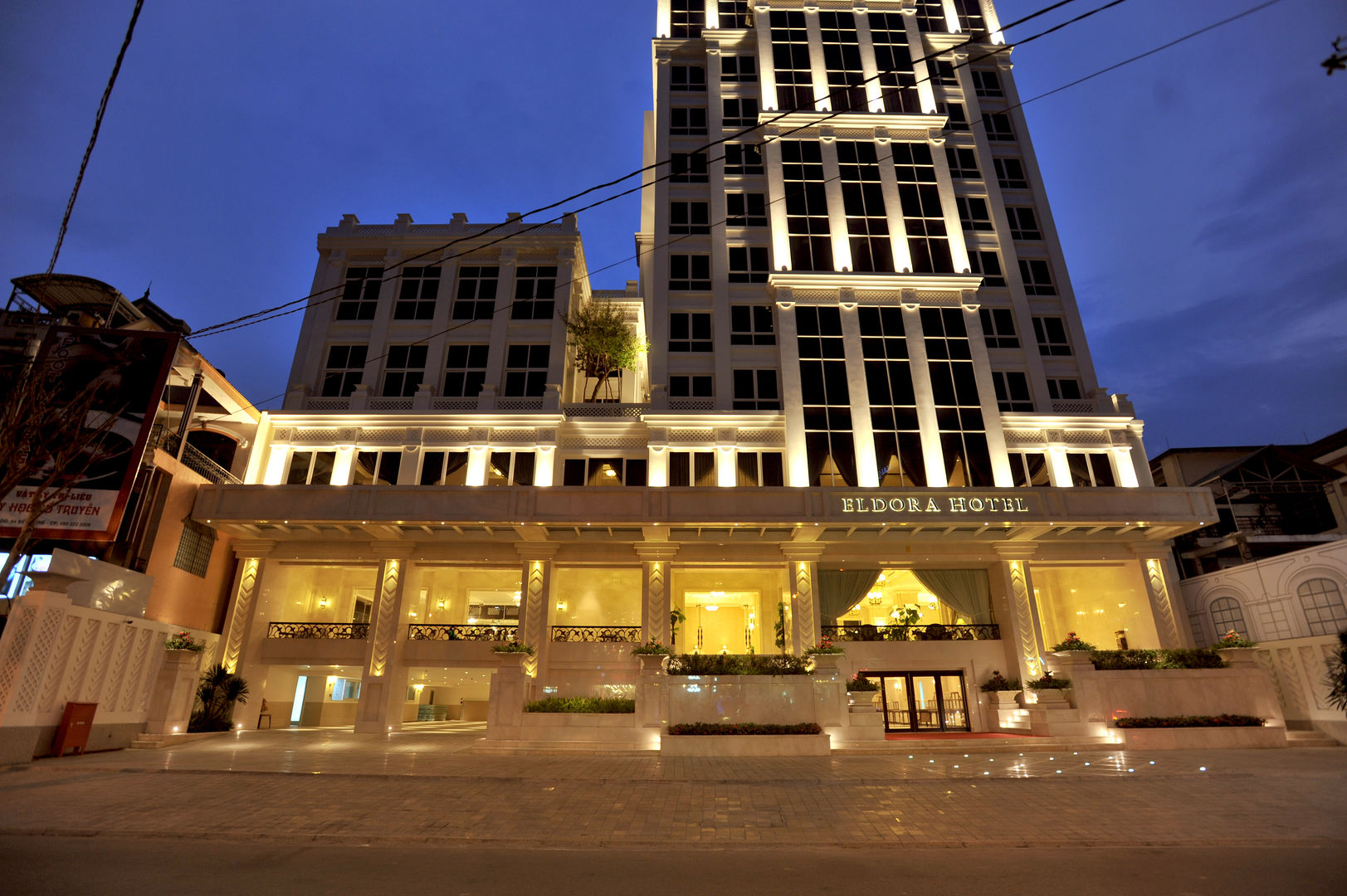 Eldora Hotel