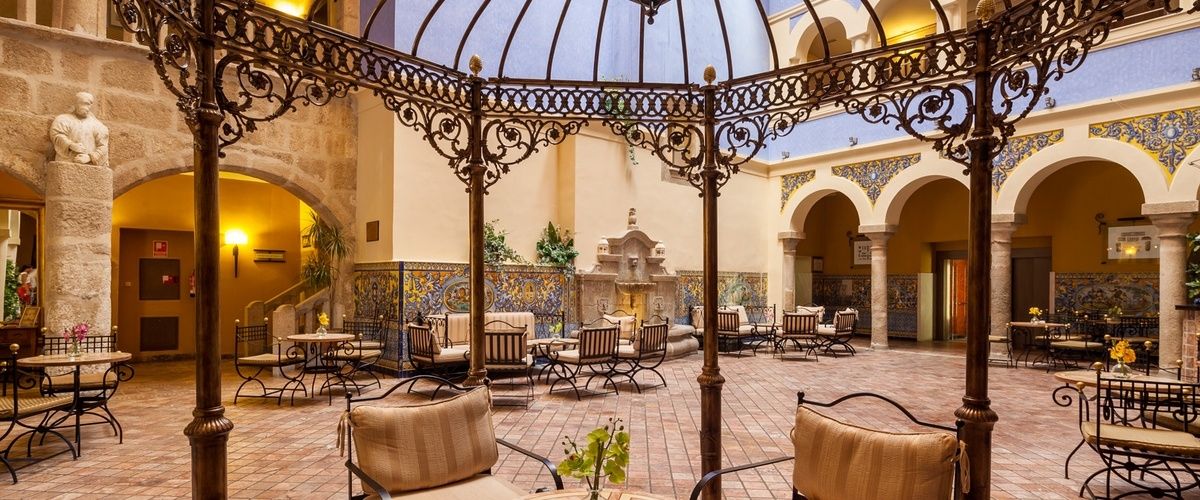 Hotel ILUNION Mérida Palace