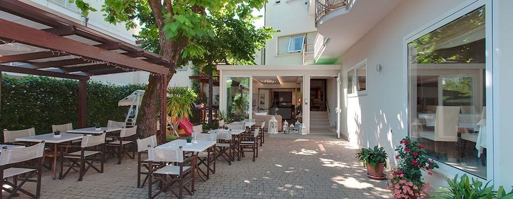 Hotel Airone