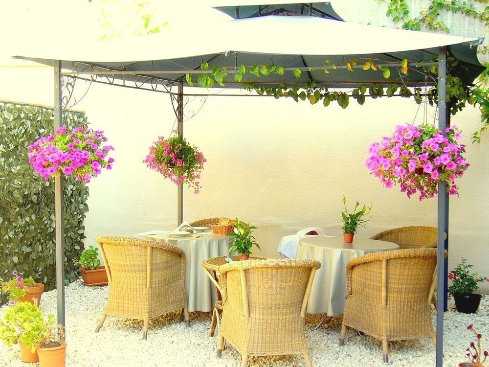 B&B Rosangela