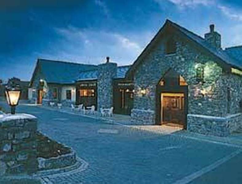 The Auburn Lodge Hotel