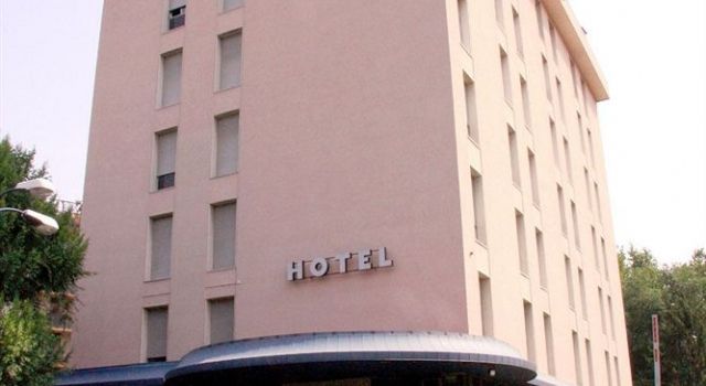 Helios Hotel