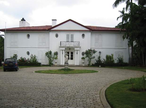 Luxury House 7