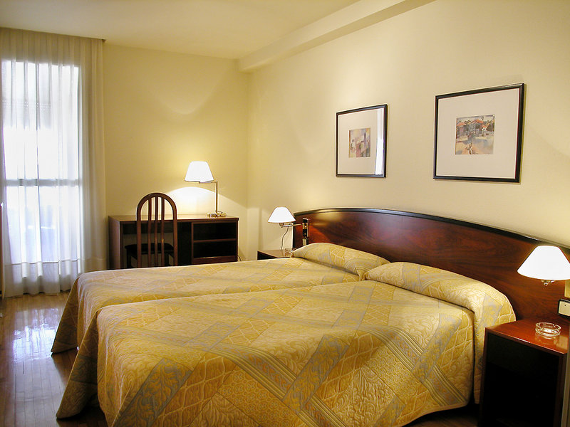 Apartamentos Mendebaldea Suites