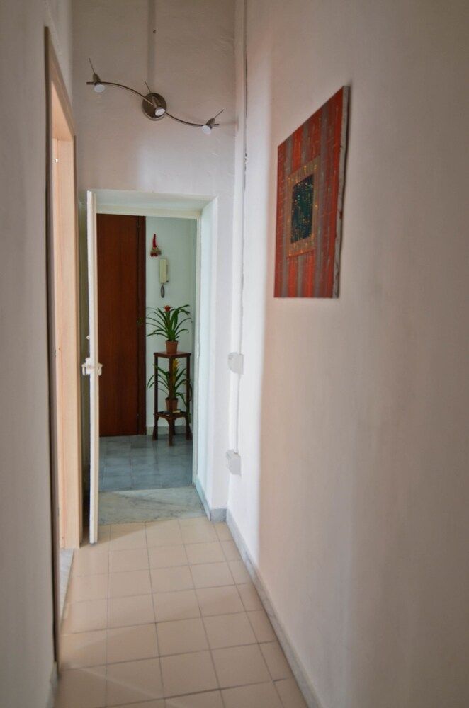 B&B Tecla