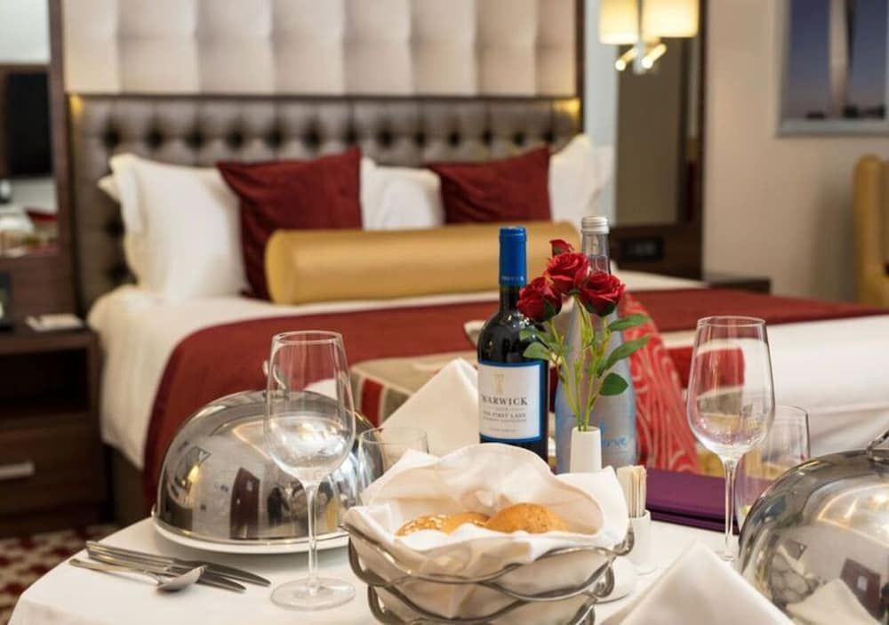 The Envoy Hotel