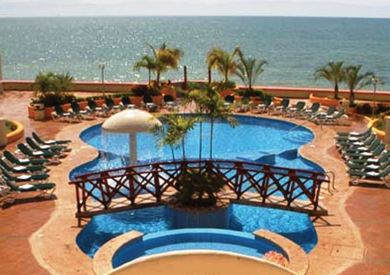 Star Bay Suites Resort