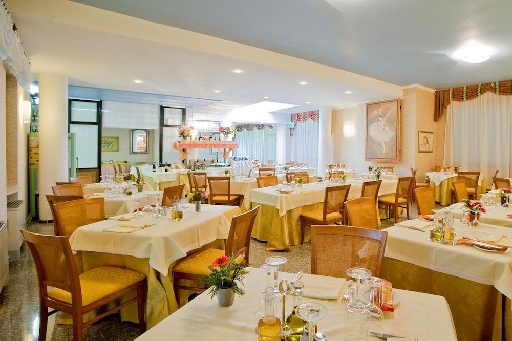 Hotel Ferrari