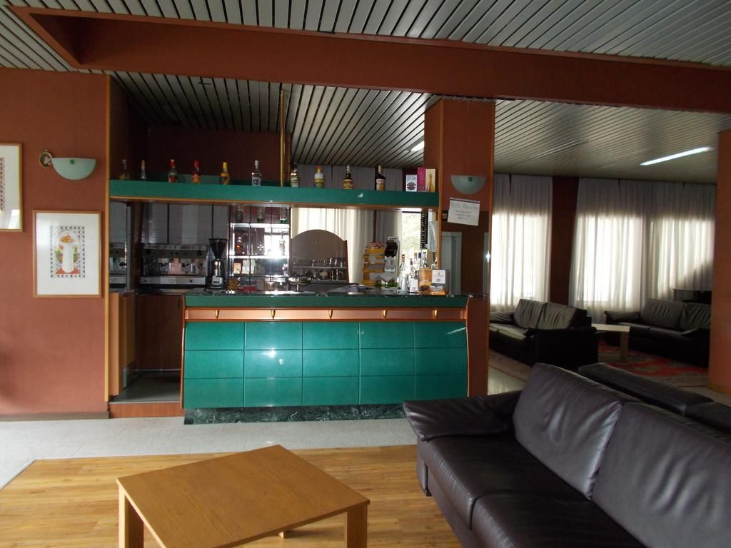 Hotel Holidays
