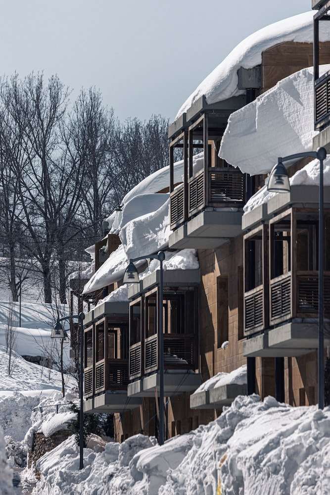 Oakridge Hotel & Spa