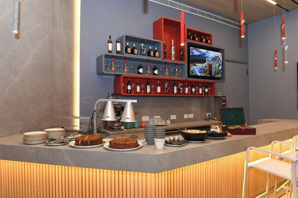 Oakridge Hotel & Spa