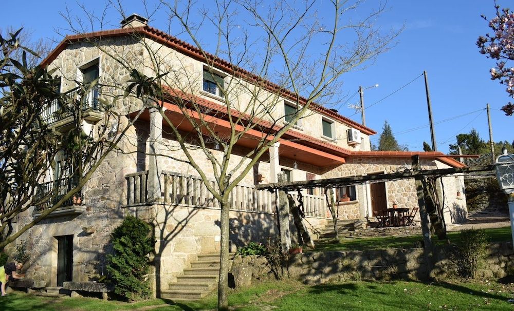 Casa Rural Os Carballos