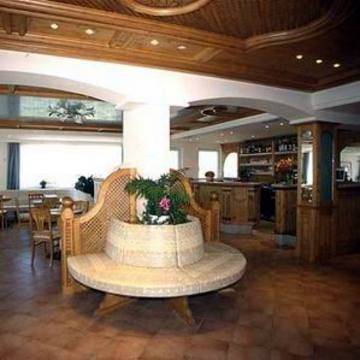 Park Hotel Debra