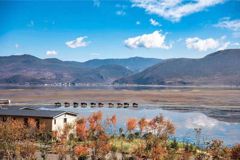 High Mountain Resort Shangri La