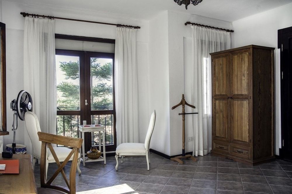 Artemis Selcuk Suites