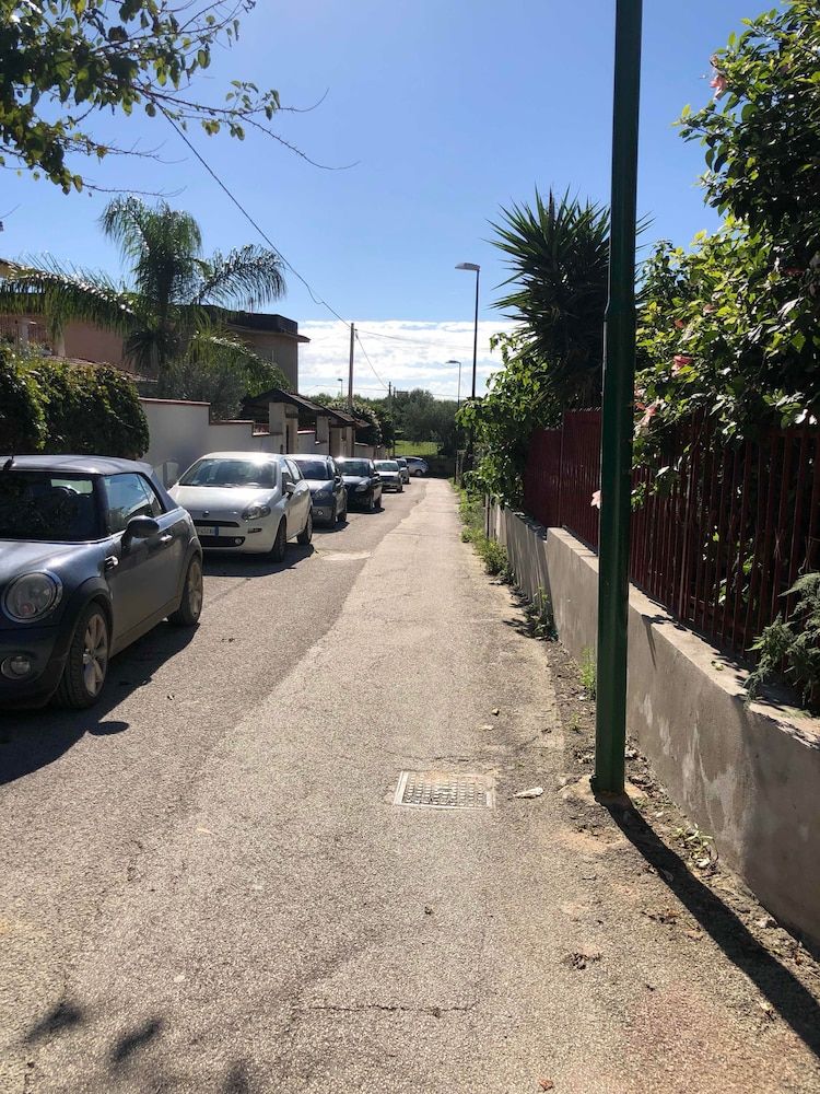 La Via Di Casa