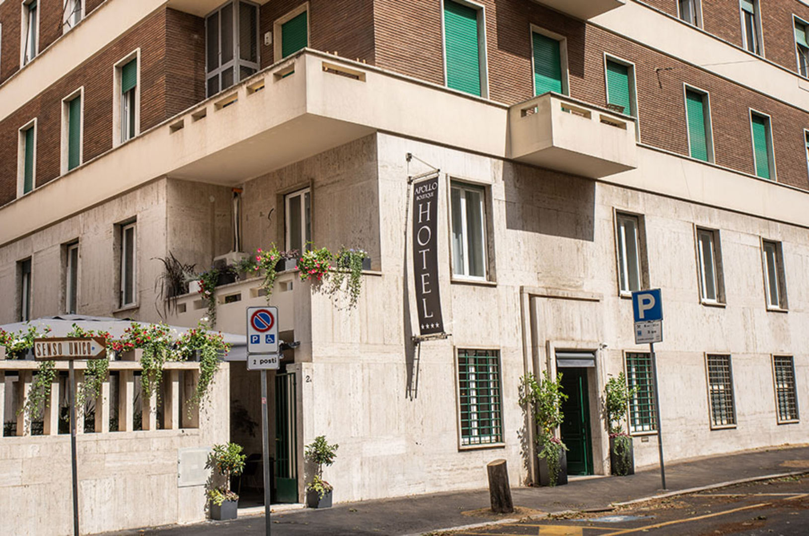 Apollo Boutique Hotel