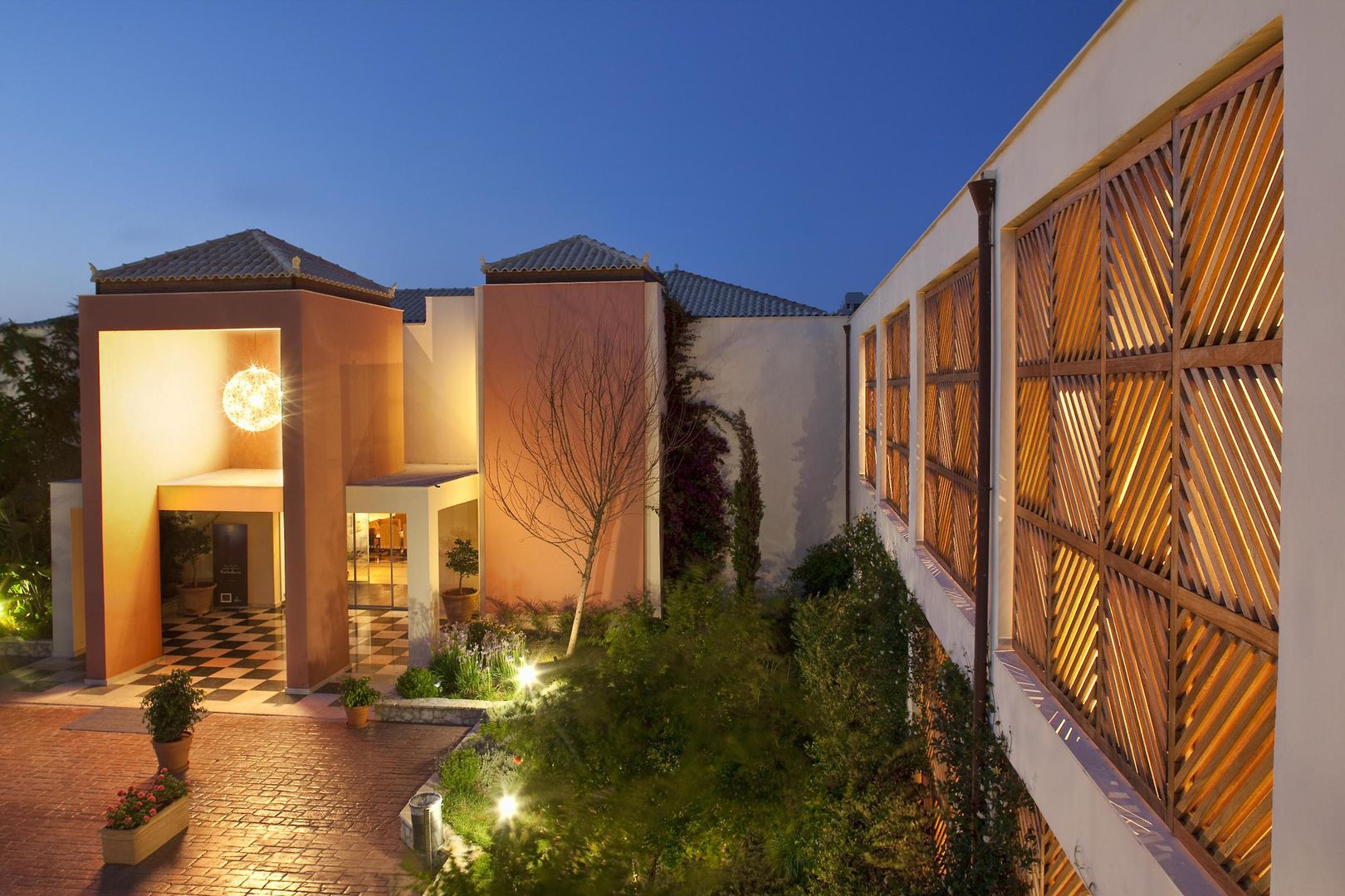 Apostolata Island Resort & SPA