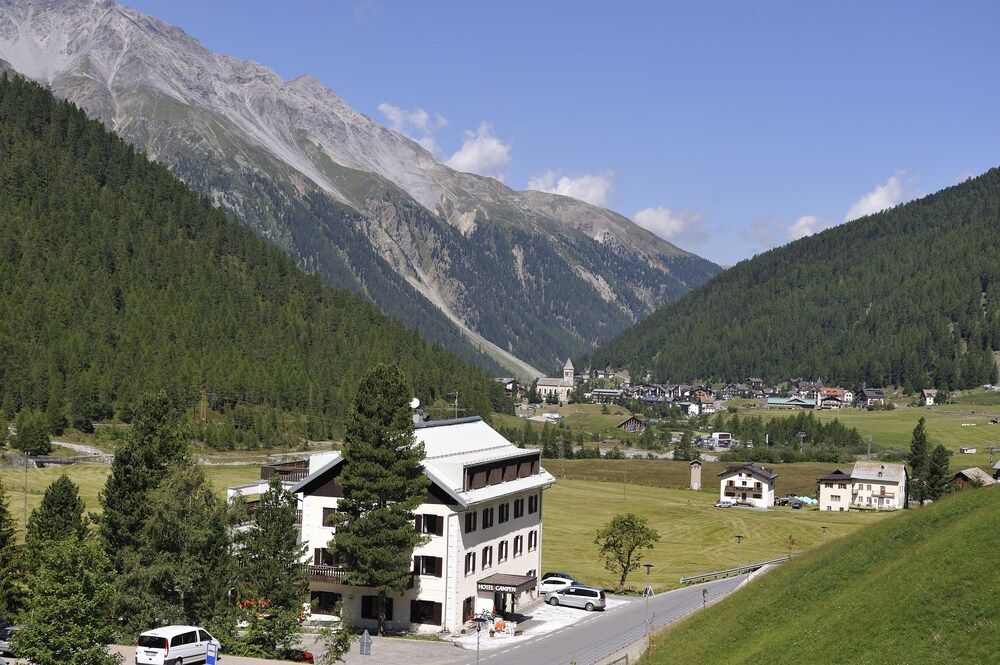 Suitehotel Gampen