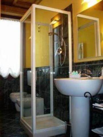 Piazza Nova Guest House
