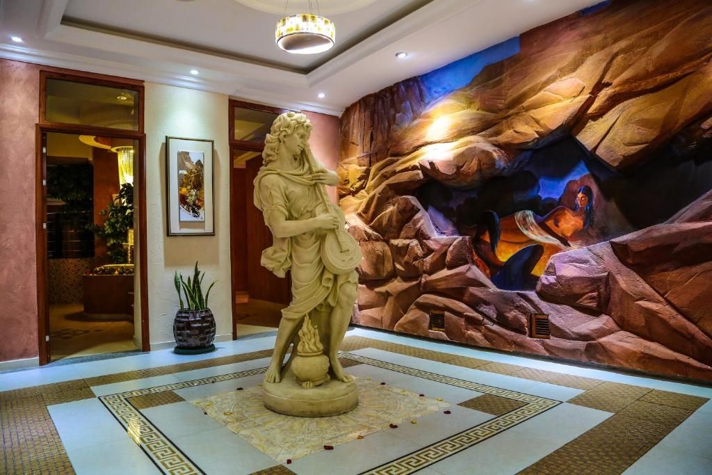 Capital Hotel & Spa
