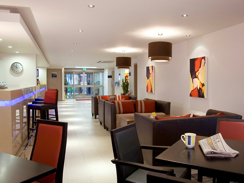 Holiday Inn Express Exeter East