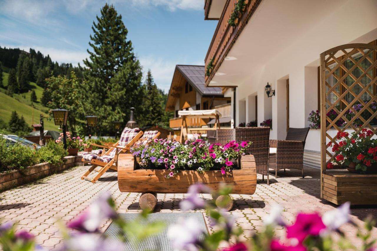 Hotel Laguscei