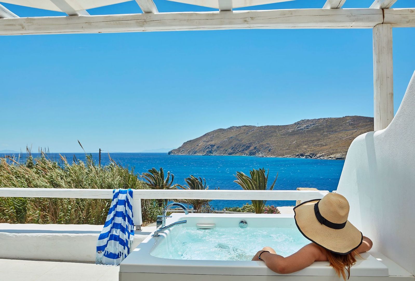 Archipelagos Hotel