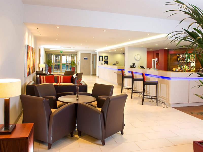 Holiday Inn Express Taunton East
