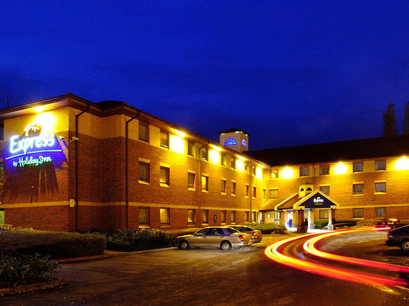 Holiday Inn Express Taunton East