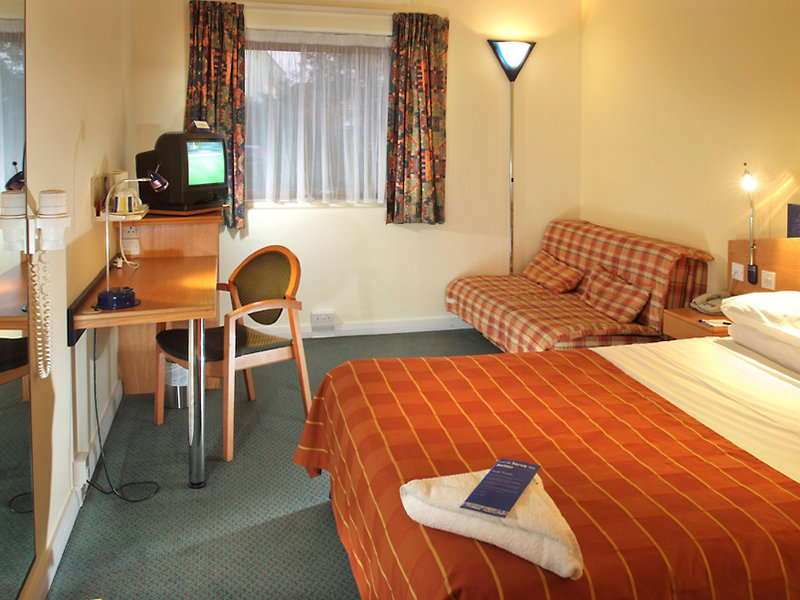 Holiday Inn Express Taunton East