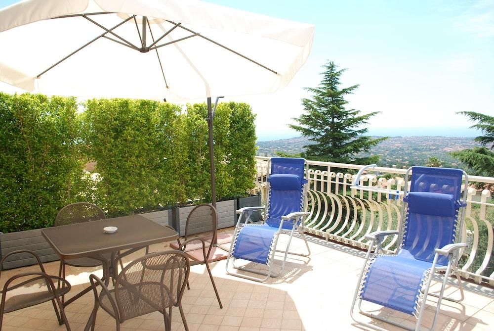 Etna Royal View