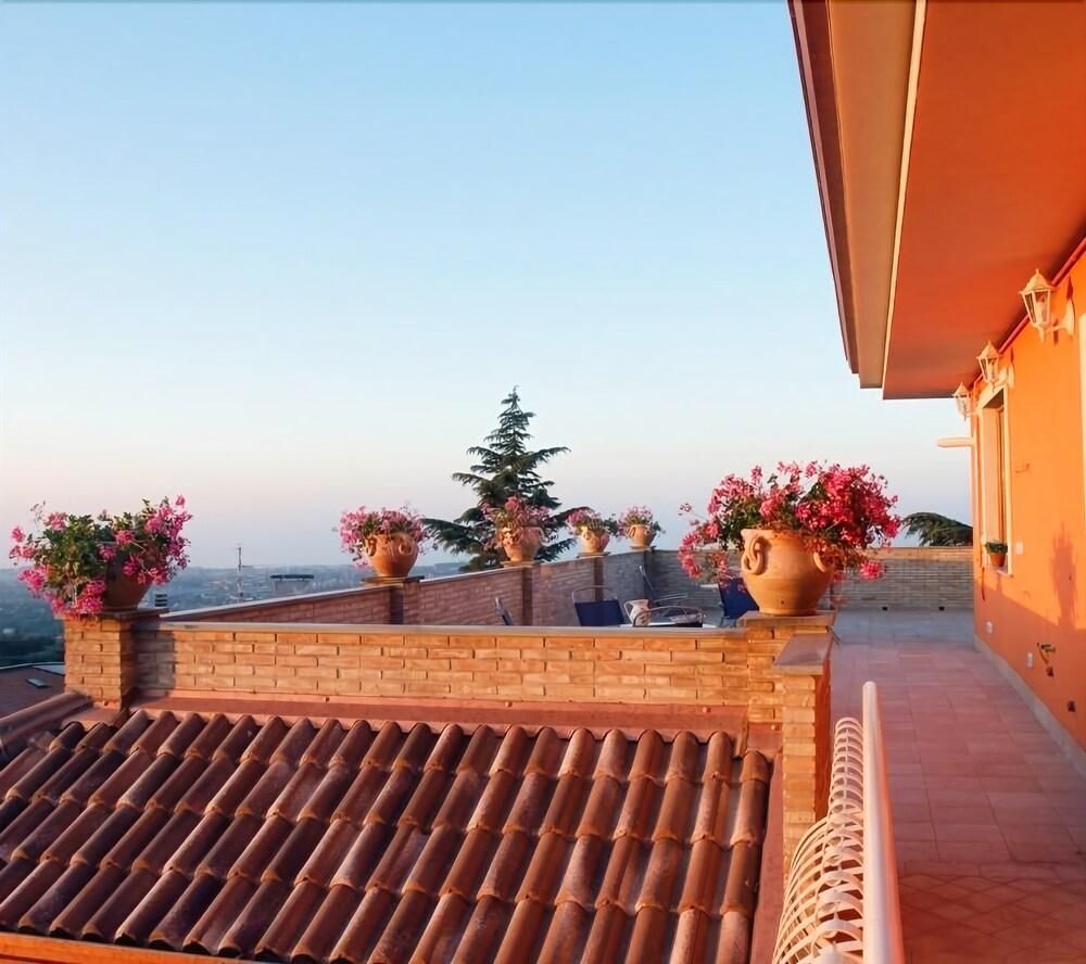 Etna Royal View