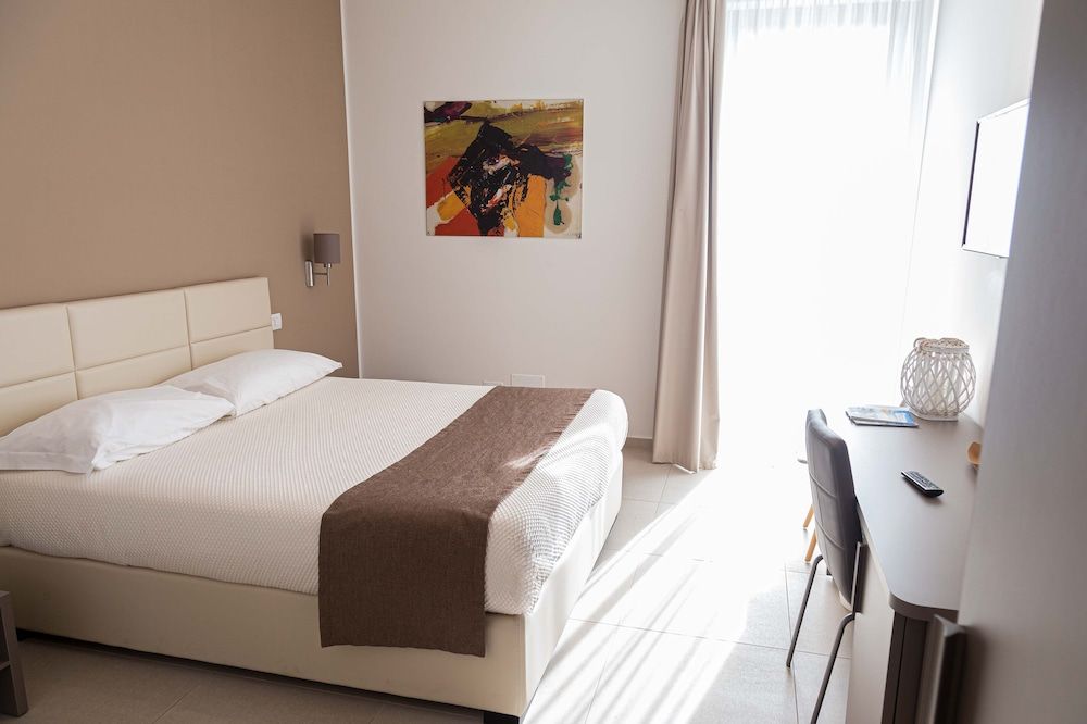 Moma Hotel