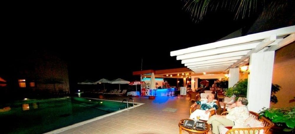 Yagmur Hotel