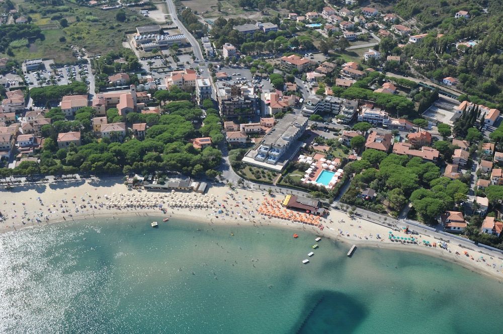 Mistral Hotel