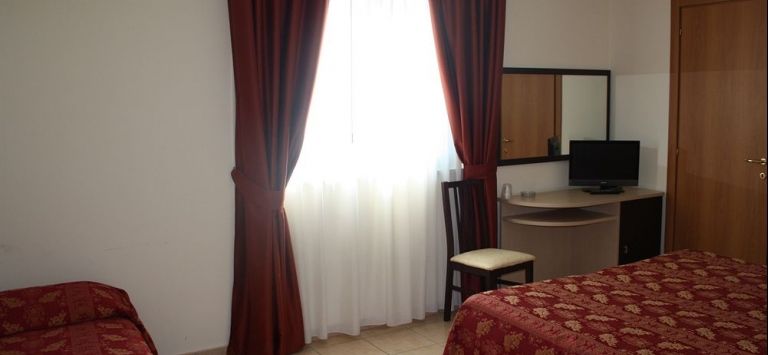 Motel Boston