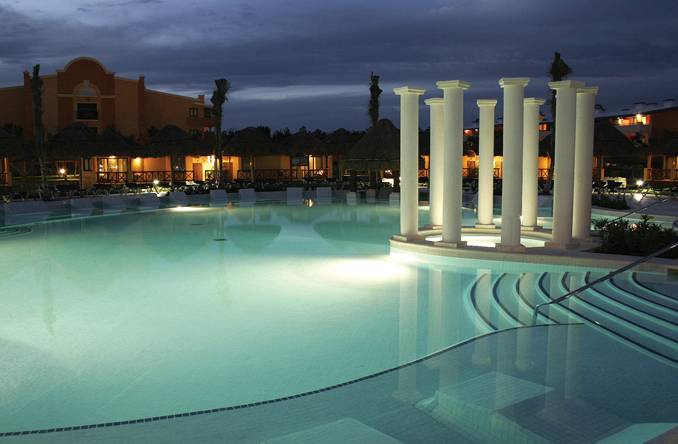 Grand Palladium Select White Sand