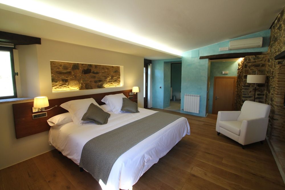 Can Cuch Hotel-Restaurante