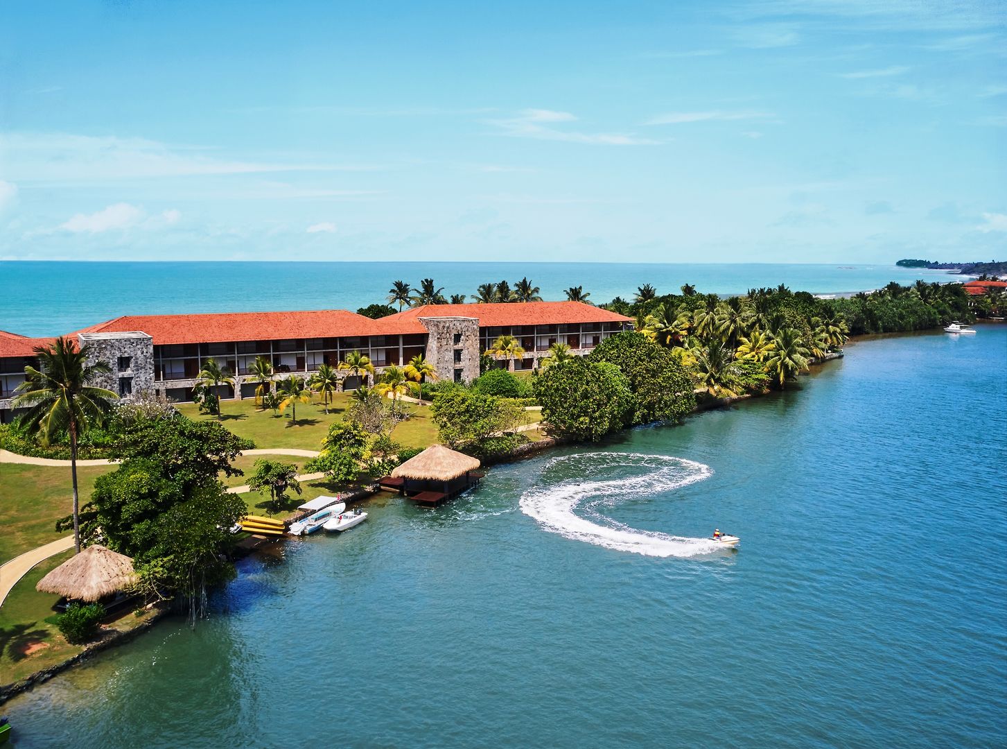 Cinnamon Bentota Beach