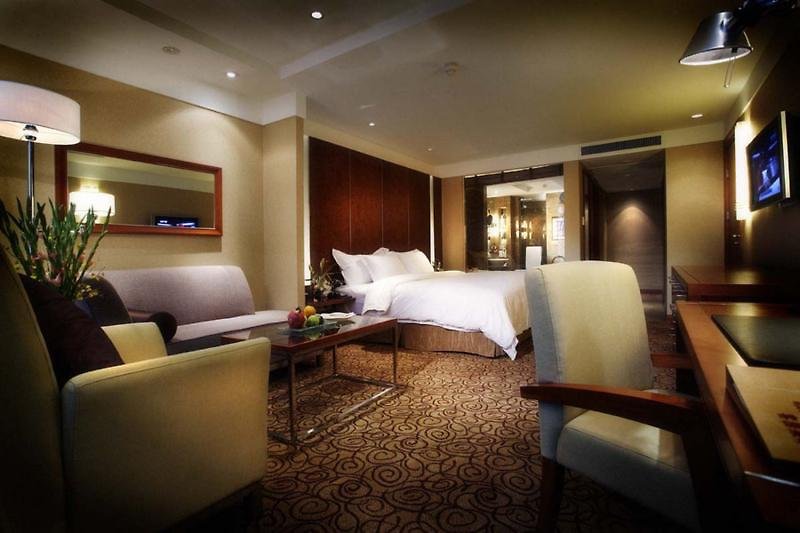 Crowne Plaza Chongqing Jiefangbei