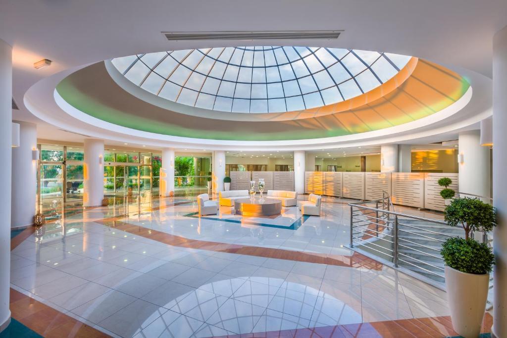 Kipriotis Maris Suites