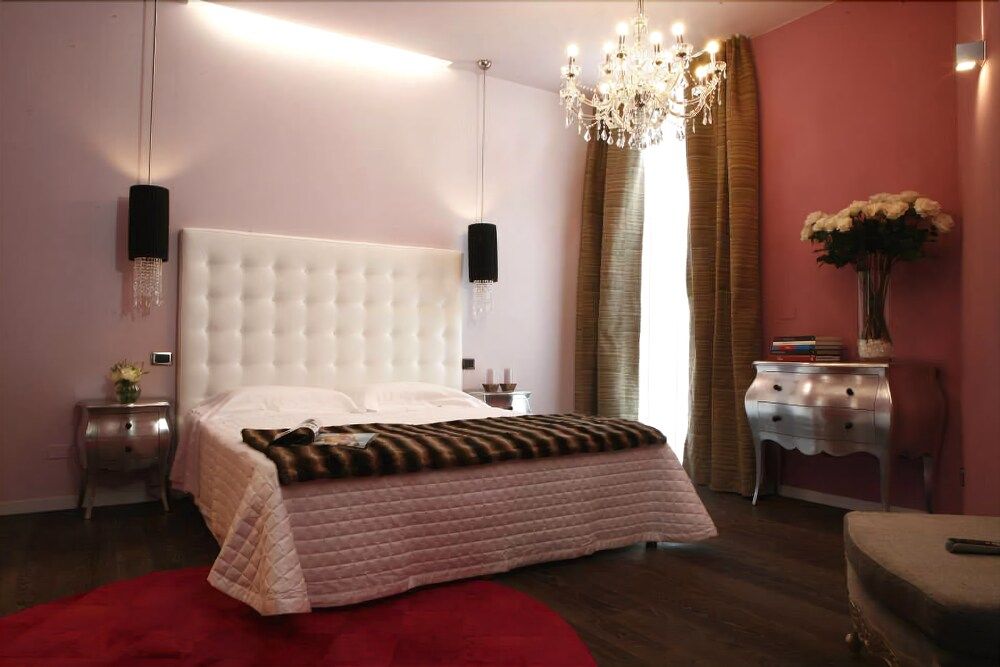 Hotel In Lounge Room