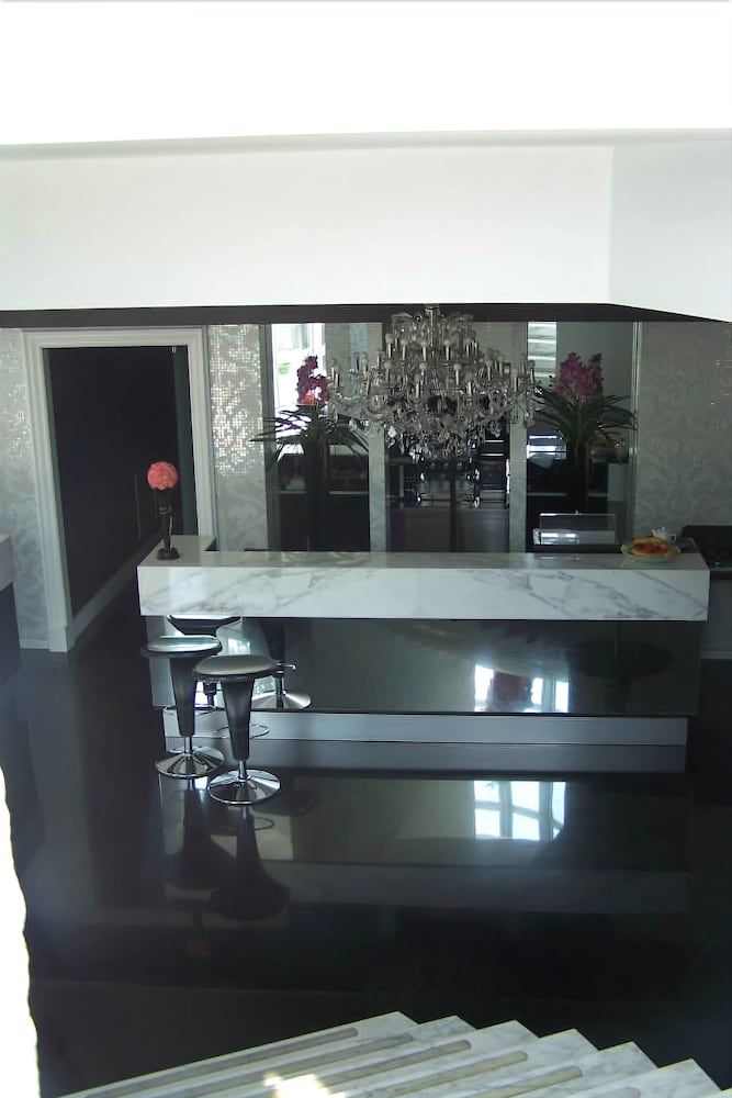 Hotel In Lounge Room