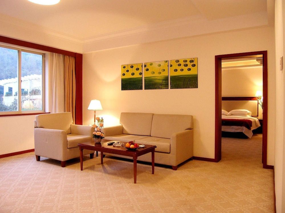 Dolton Resort
